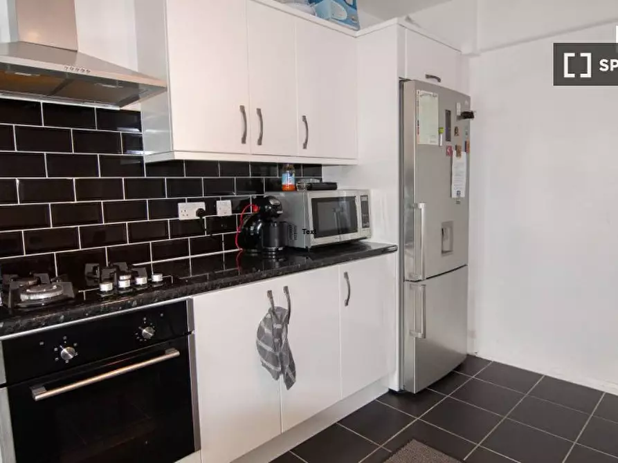 Immagine 16 di Appartamento in affitto  in 48 Arbour Square, London E1 0PP a Poplar