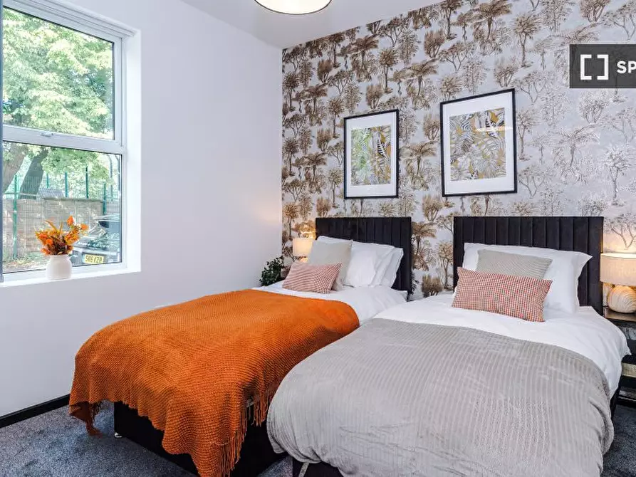 Immagine 8 di Appartamento in affitto  in Alpha St a 