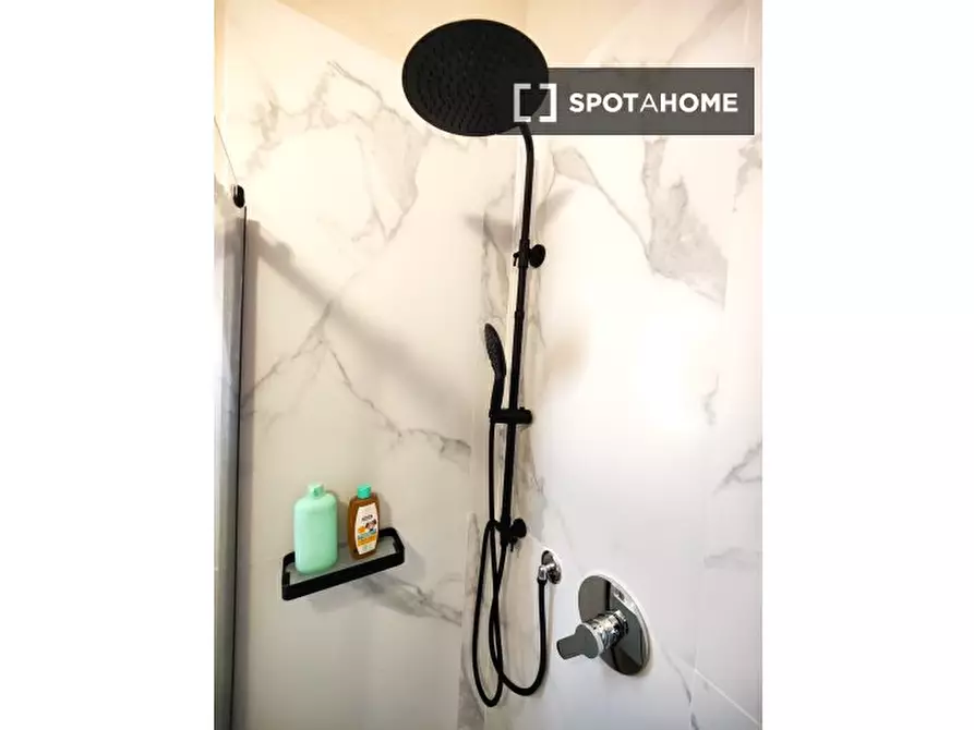 Immagine 9 di Ufficio in affitto  in Viale Monza a Milano