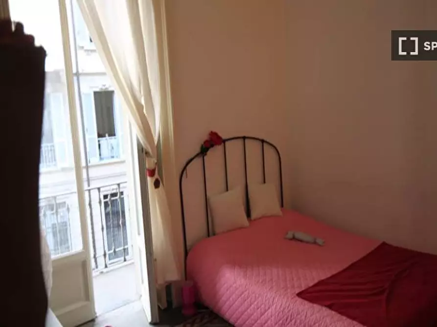 Immagine 3 di Camera condivisa in affitto  in Piazza XXIV Maggio a Milano