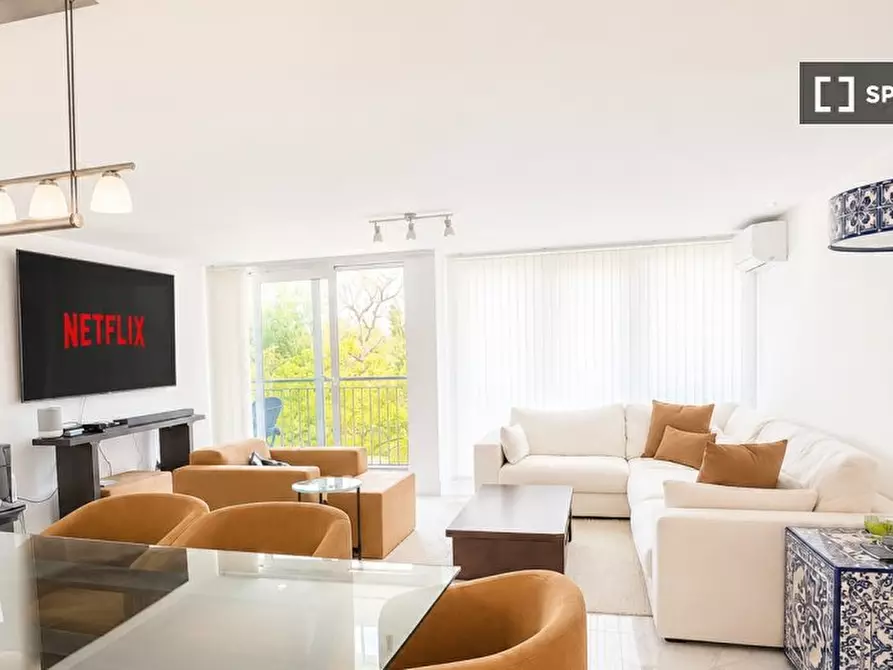 Immagine 1 di Appartamento in affitto  in Holland Gardens a Hounslow