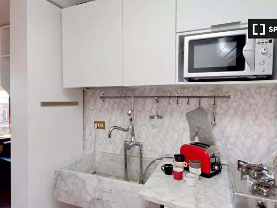 Immagine 10 di Ufficio in affitto  in Via del Colosseo a Roma