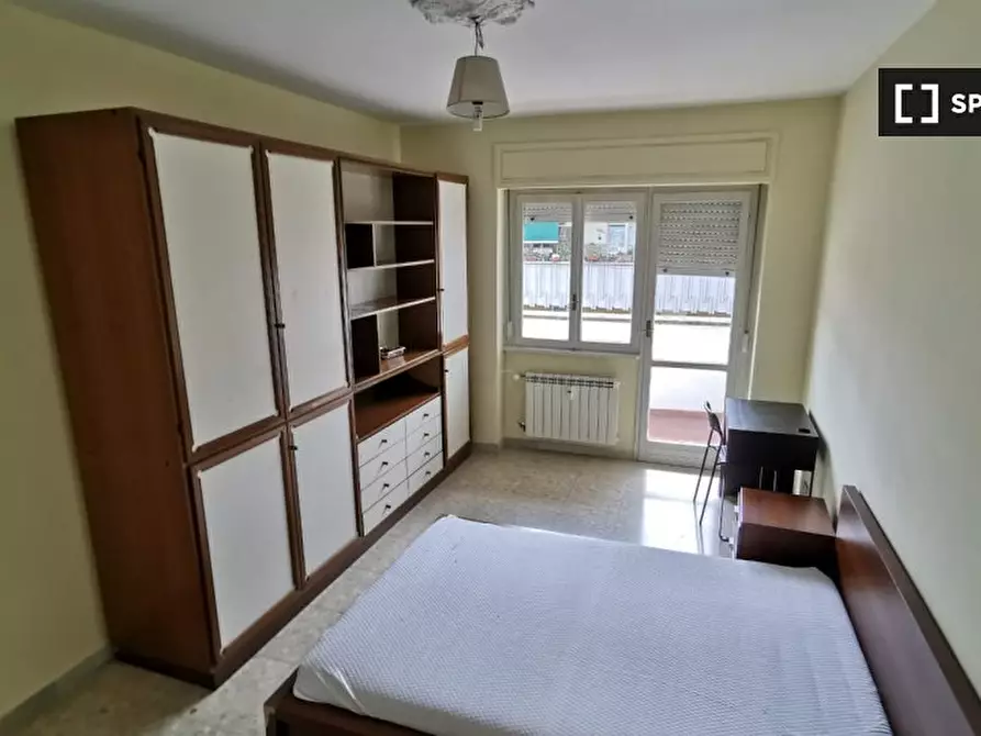 Immagine 2 di Camera condivisa in affitto  in Via Sandro Sandri a Roma