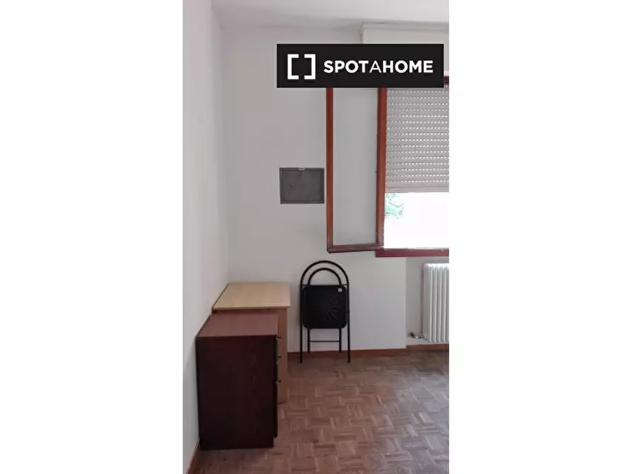Immagine 14 di Camera condivisa in affitto  in Via Leonetto Cipriani a Bologna