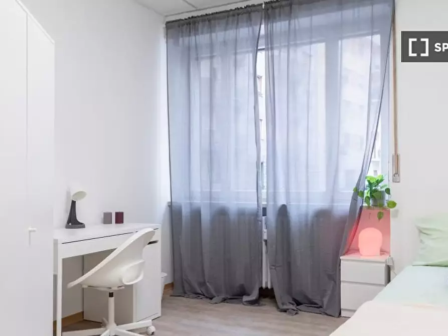 Immagine 2 di Camera condivisa in affitto  in Via Elba a Torino