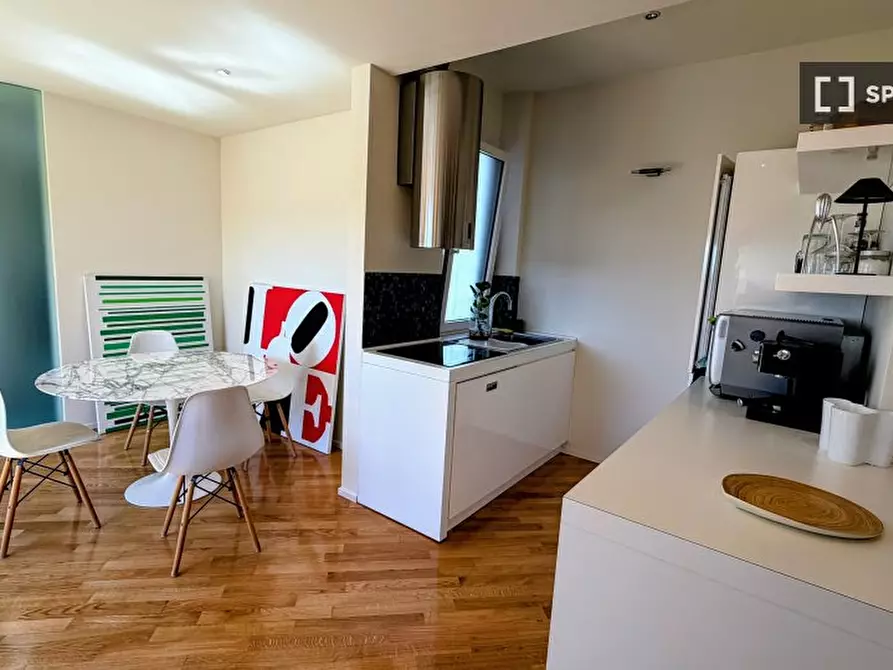 Immagine 14 di Appartamento in affitto  in Via Benedetto Croce a Roma