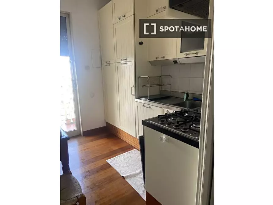 Immagine 18 di Appartamento in affitto  in Via Miramare a Genova