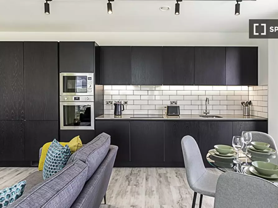 Immagine 2 di Appartamento in affitto  in Icon Tower a Ealing