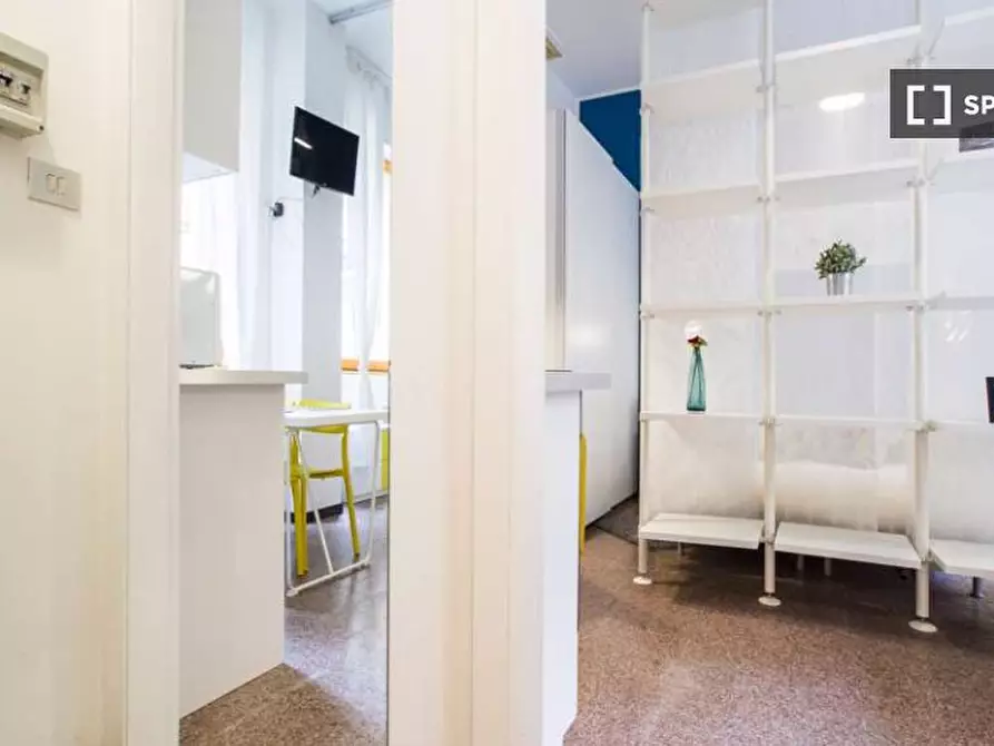 Immagine 18 di Camera condivisa in affitto  in Via San Calocero Milan a Milano