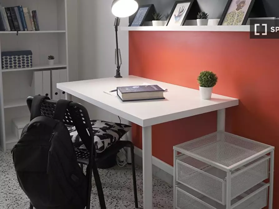 Immagine 18 di Camera condivisa in affitto  in Vico Campane a Donnalbina n. a Napoli