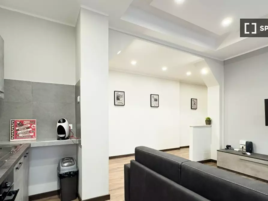 Immagine 5 di Appartamento in affitto  in Via Guido Castelnuovo a Roma