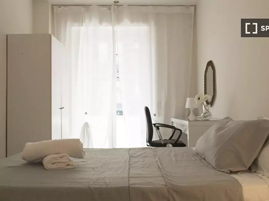 Immagine 3 di Camera condivisa in affitto  in Viale Marco Fulvio Nobiliore, 00175 Roma RM, Italy a Roma