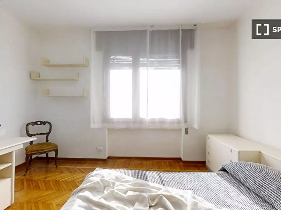 Immagine 2 di Camera condivisa in affitto  in VIA CERNAIA a Padova