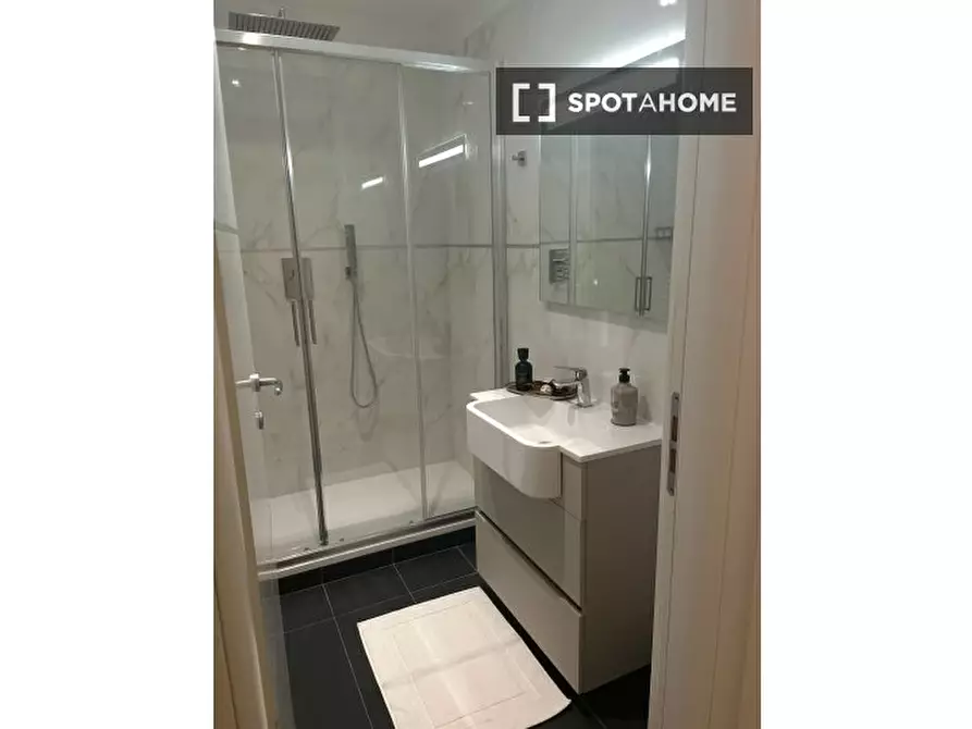 Immagine 8 di Appartamento in affitto  in Via Como a Roma