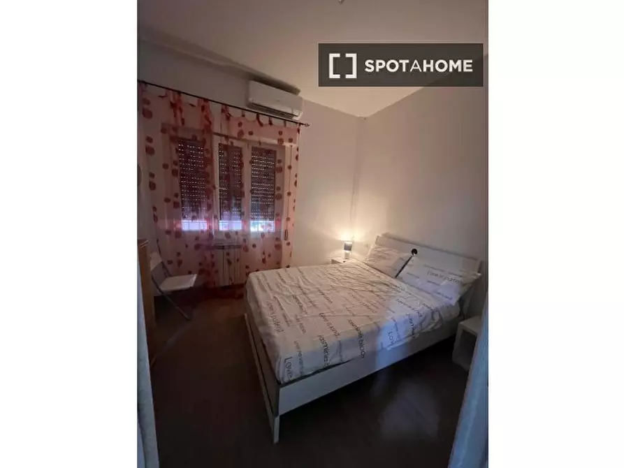 Immagine 17 di Appartamento in affitto  in Via Rocca di Papa a Roma