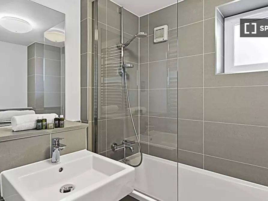 Immagine 19 di Appartamento in affitto  in Flat a 