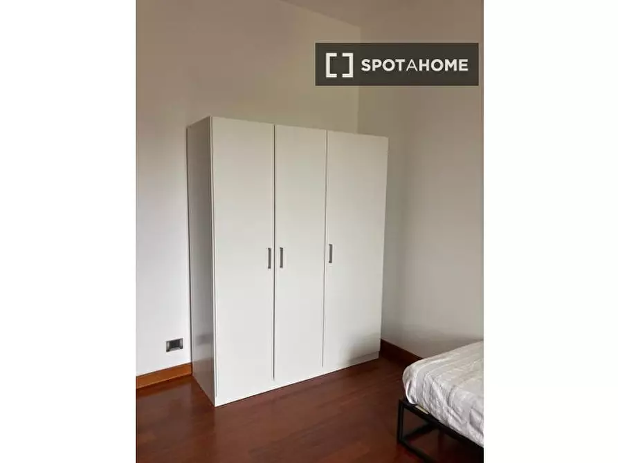 Immagine 14 di Camera condivisa in affitto  in Via Valdagno a Milano