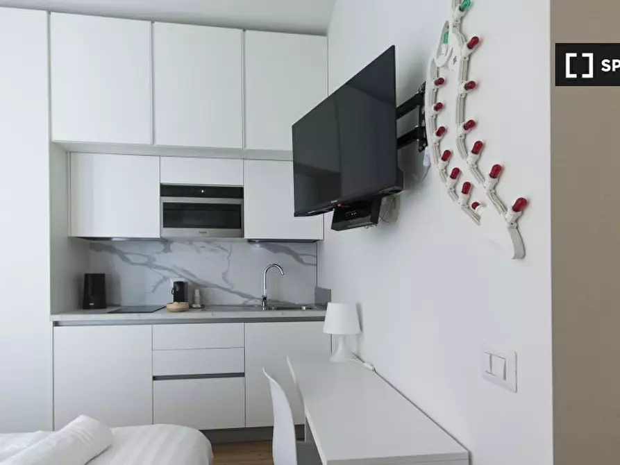 Immagine 11 di Ufficio in affitto  in Via Amatore Sciesa a Milano