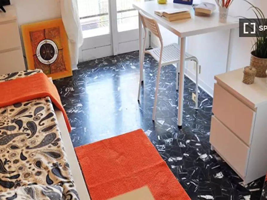 Immagine 3 di Camera condivisa in affitto  in Via Mauro Macchi a Milano