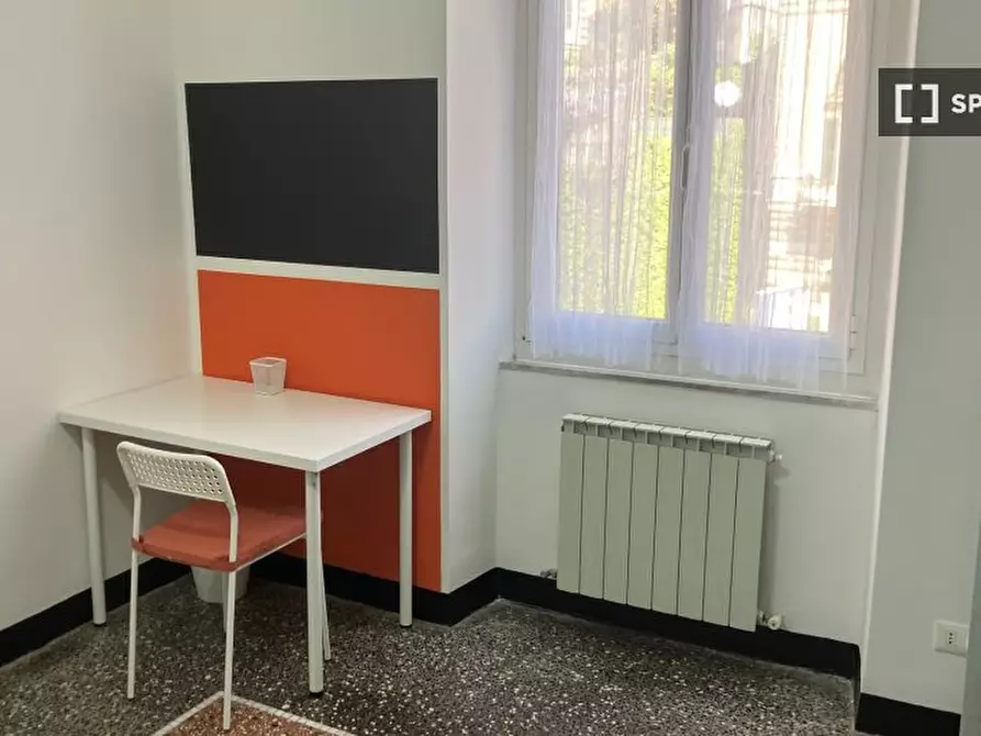 Immagine 10 di Camera condivisa in affitto  in SALITA PIANO DI ROCCA/5 a Genova
