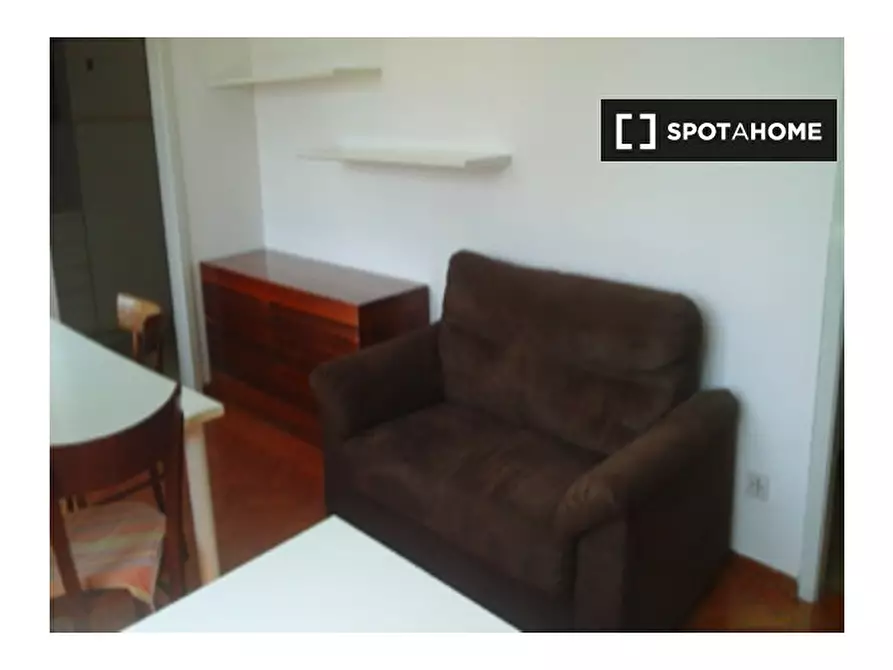 Immagine 14 di Camera condivisa in affitto  in Via Castelbarco a Trento