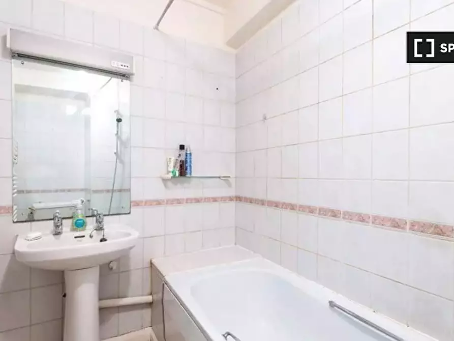 Immagine 5 di Camera condivisa in affitto  in Florin Court, Charterhouse Square a Islington