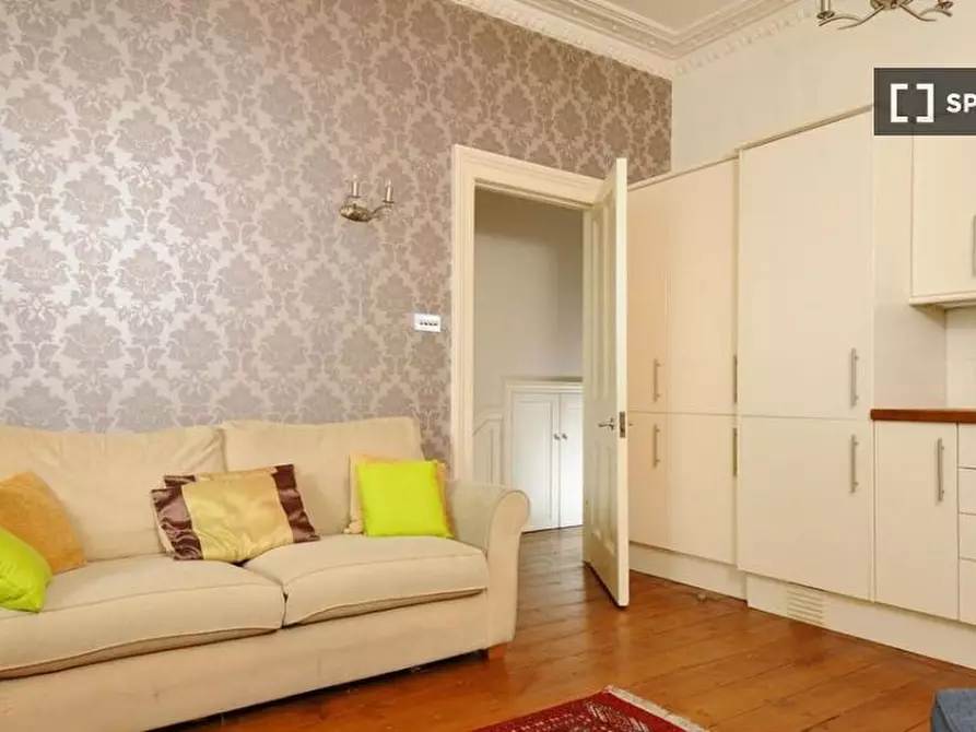 Immagine 2 di Appartamento in affitto  in Chiswick High Road a Hounslow
