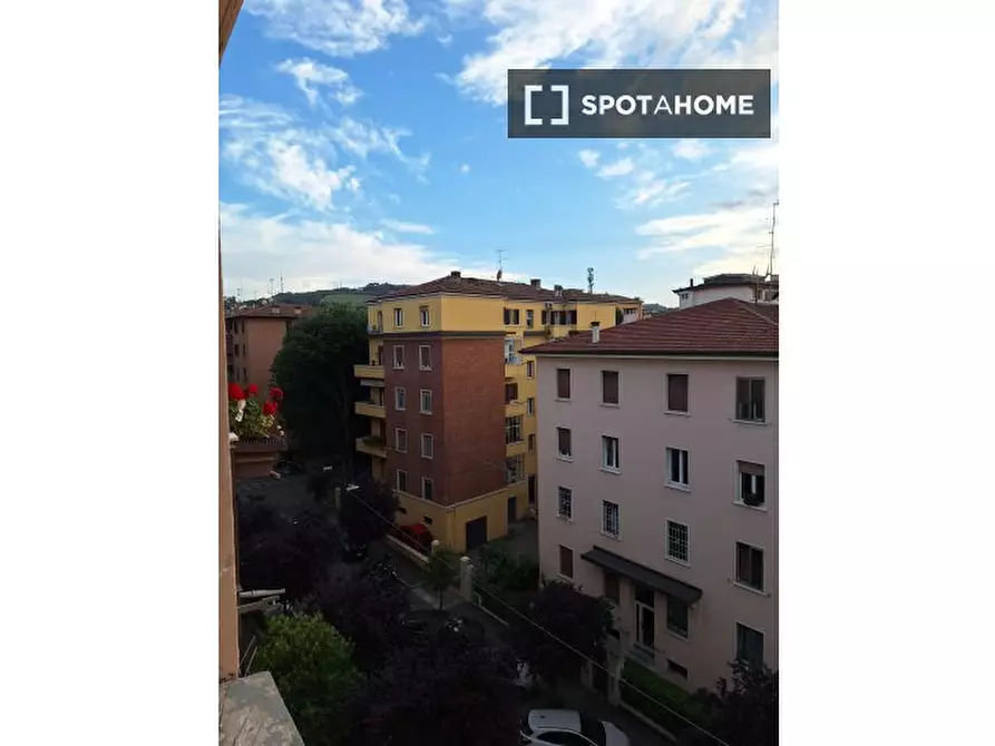 Immagine 14 di Camera condivisa in affitto  in Via Giuseppe Albini a Bologna