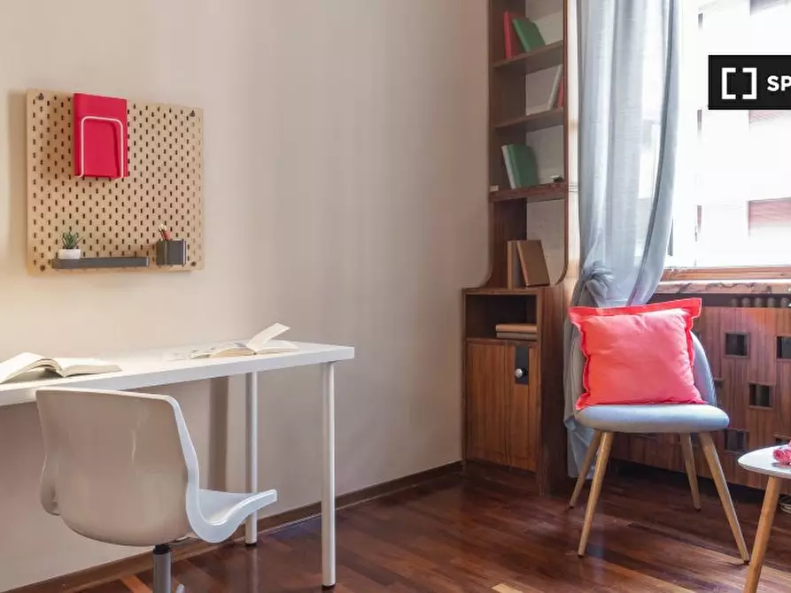 Immagine 2 di Camera condivisa in affitto  in Via Principi d'Acaja a Torino