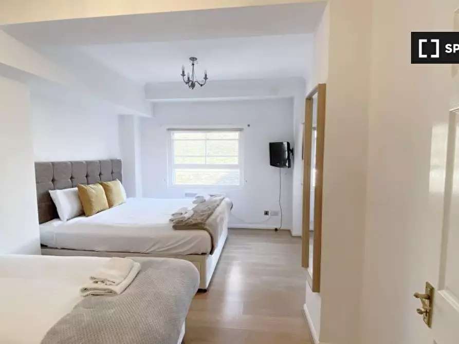 Immagine 6 di Appartamento in affitto  in -497 King's Rd a Kensington