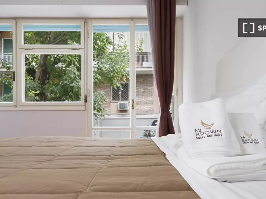 Immagine 10 di Appartamento in affitto  in Via Salvatore Pincherle a Roma