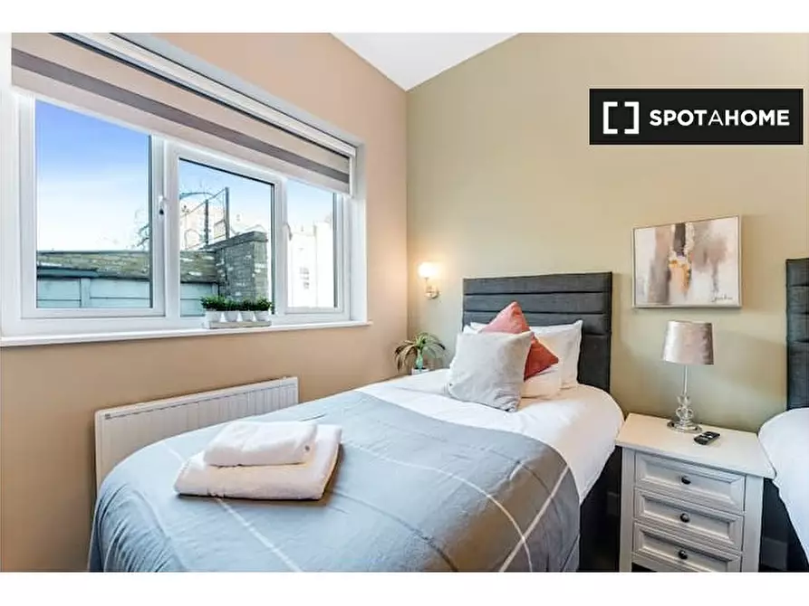 Immagine 5 di Ufficio in affitto  in High Rd a Tottenham