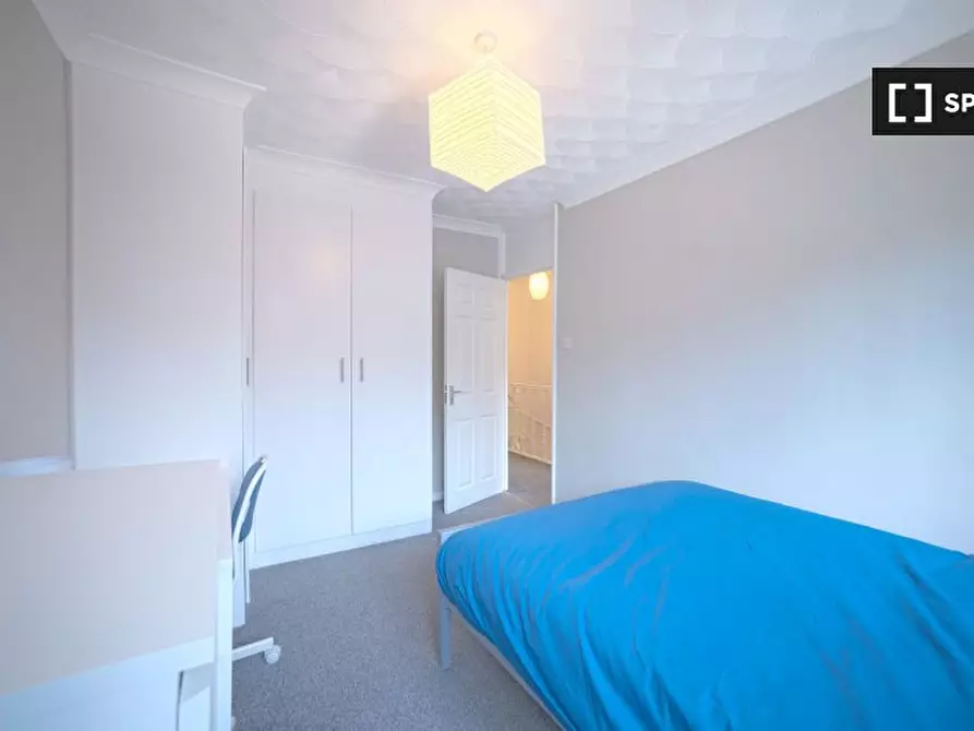 Immagine 13 di Camera condivisa in affitto  in Smythe St a Poplar