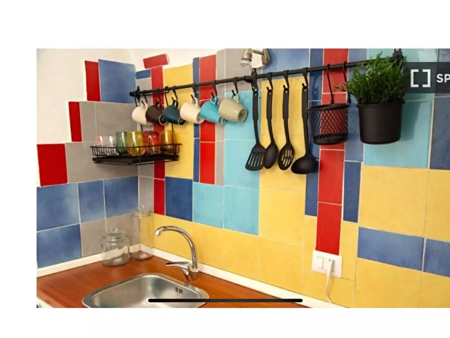 Immagine 2 di Appartamento in affitto  in Via San Biagio Dei Librai a Napoli