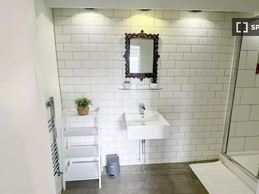 Immagine 7 di Appartamento in affitto  in A Long Ln a Islington