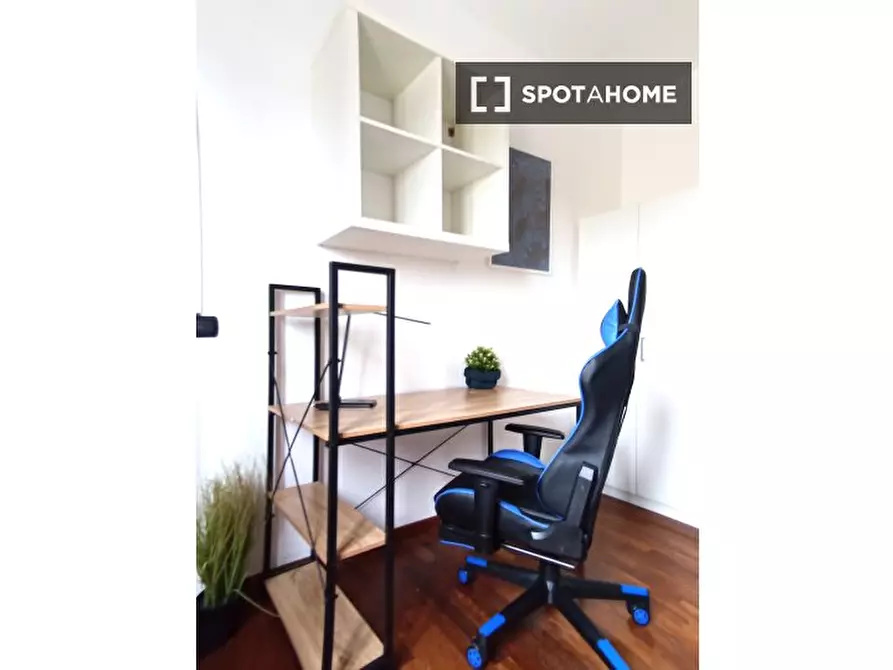 Immagine 12 di Camera condivisa in affitto  in Via Carlo Imbonati a Milano