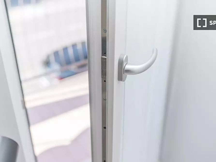 Immagine 10 di Appartamento in affitto  in Via Alfredo Comandini a Milano