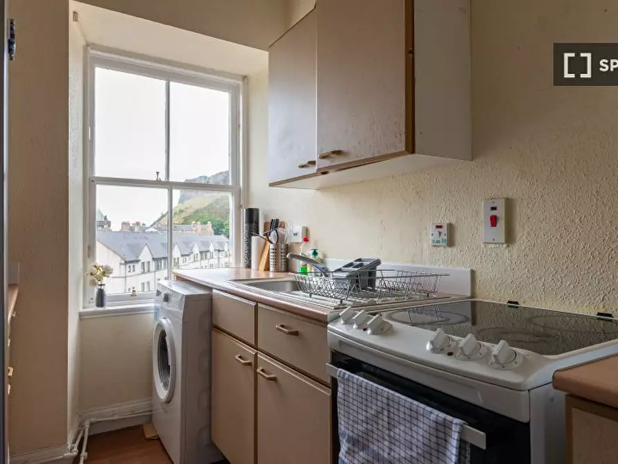Immagine 2 di Appartamento in affitto  in flat a South Bridge, Holyrood and Willowbrae
