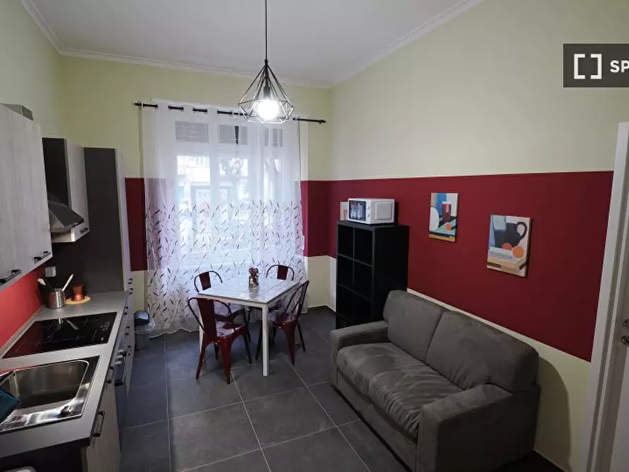 Immagine 9 di Camera condivisa in affitto  in Corso Peschiera a Torino