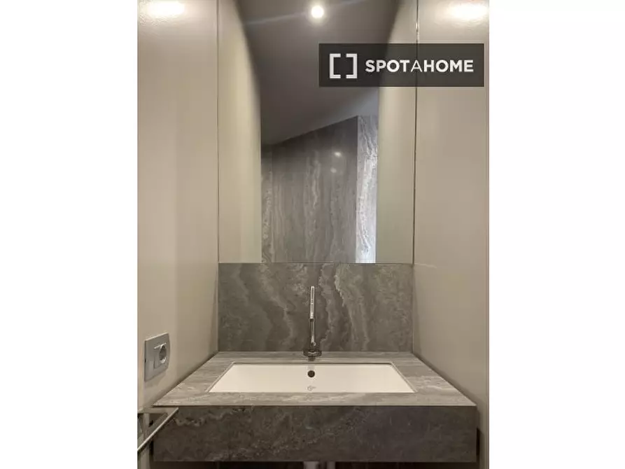 Immagine 5 di Appartamento in affitto  in Via Garofalo a Milano