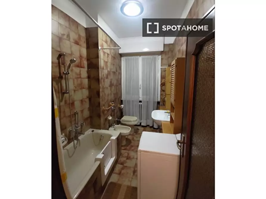 Immagine 6 di Camera condivisa in affitto  in Via S. Giacomo a Milano