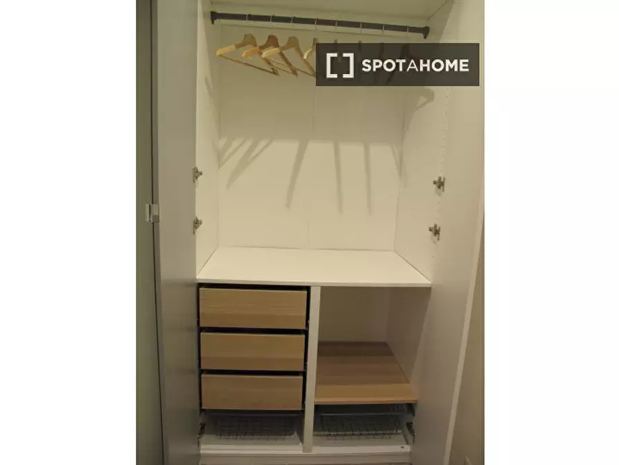 Immagine 12 di Ufficio in affitto  in Via Graziano a Milano