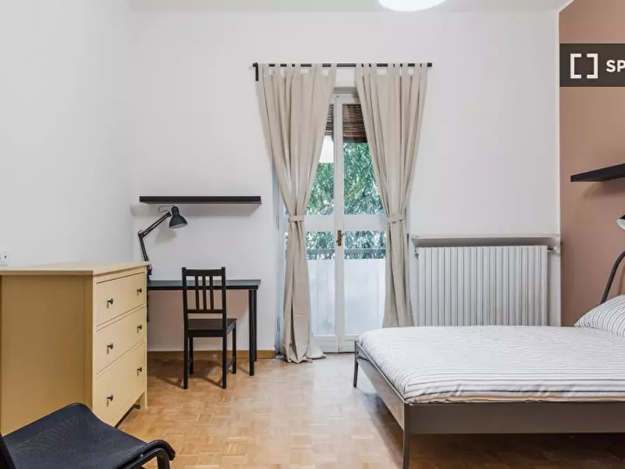 Immagine 2 di Camera condivisa in affitto  in Via Orti a Milano