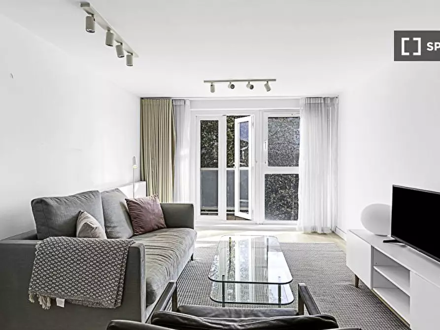 Immagine 10 di Appartamento in affitto  in Flat a 