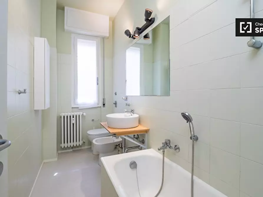 Immagine 13 di Camera condivisa in affitto  in Via dei Biancospini a Milano