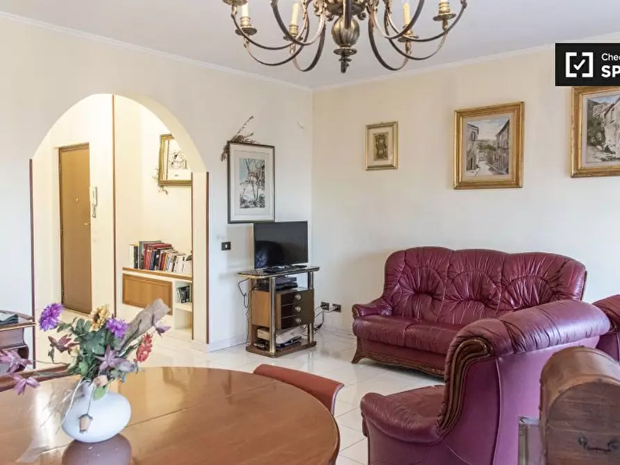 Immagine 7 di Camera condivisa in affitto  in Viale della Grande Muraglia a Roma