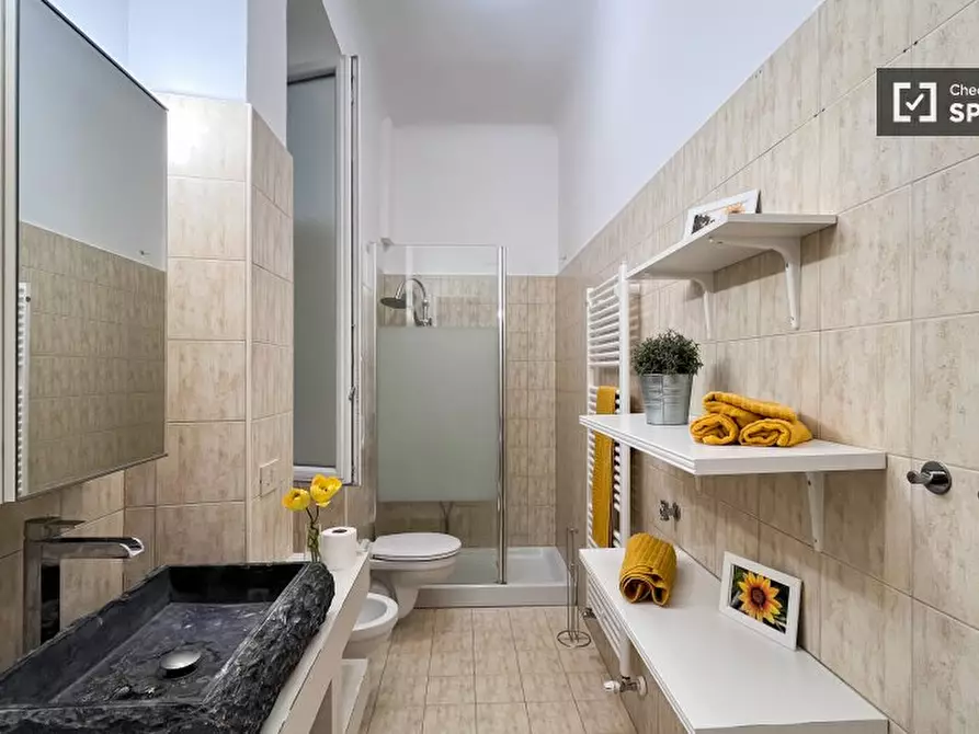 Immagine 4 di Camera condivisa in affitto  in P.za XXV Aprile a Milano