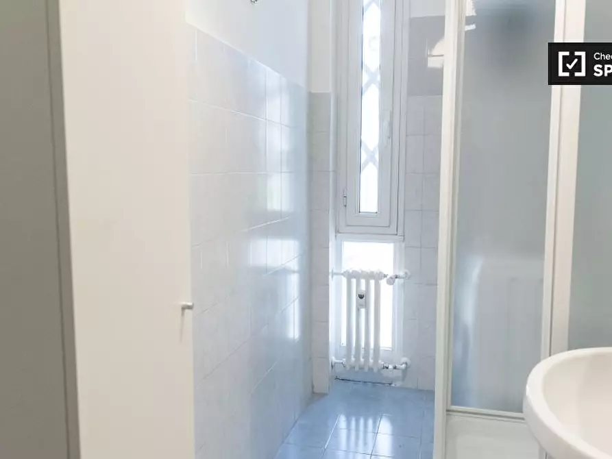 Immagine 11 di Camera condivisa in affitto  in Viale Etiopia a Roma