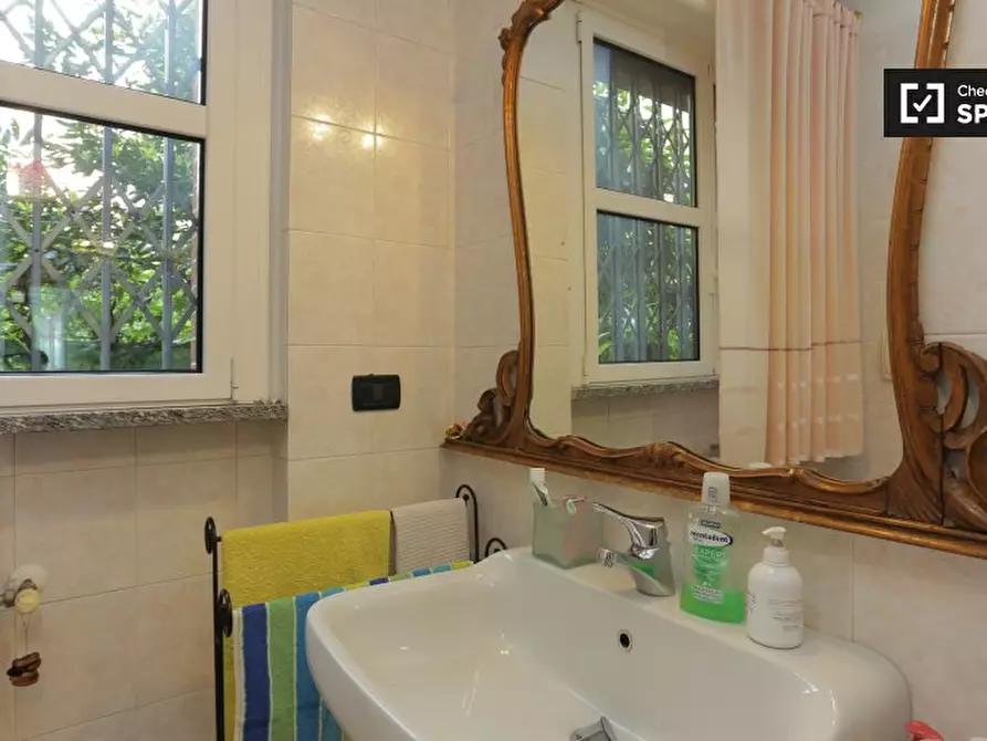 Immagine 17 di Camera condivisa in affitto  in Via Sergio Tofano, 20153 Milano MI, Italy a Milano