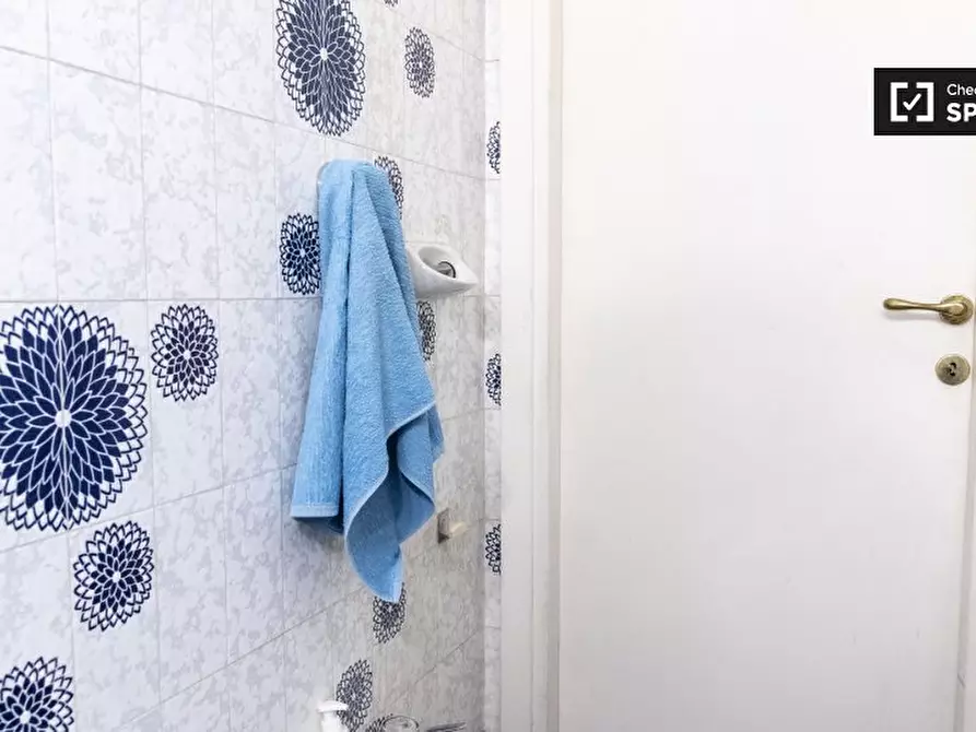 Immagine 8 di Camera condivisa in affitto  in Via Cremuzio Cordo a Roma